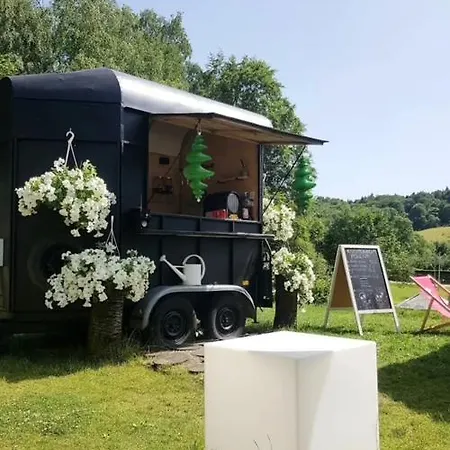 Luxusní stan Glamping Dolina Zawadka (Bieszczady)