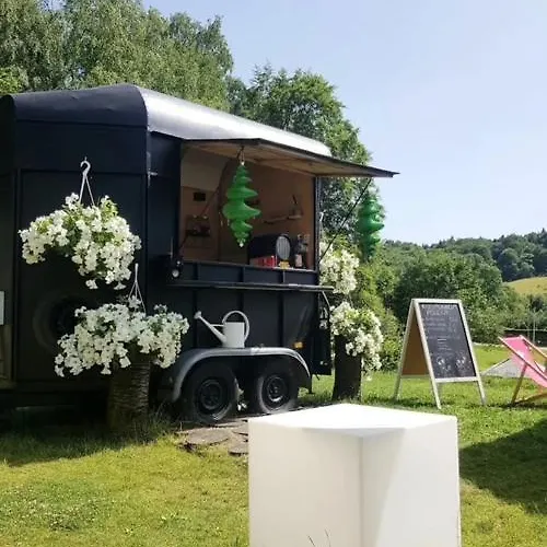 Luxe tent Glamping Dolina Zawadka (Bieszczady)